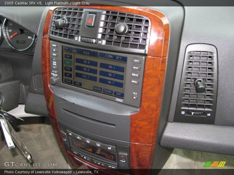 Light Platinum / Light Gray 2005 Cadillac SRX V8
