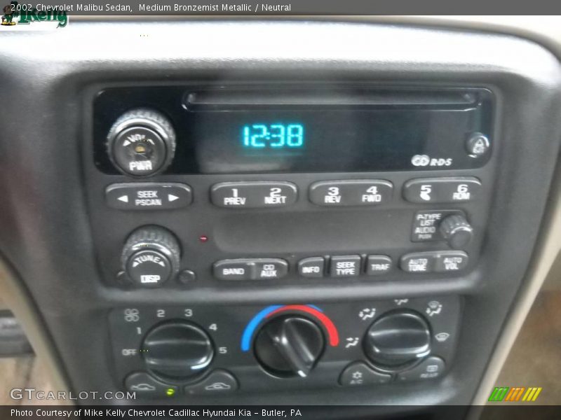 Medium Bronzemist Metallic / Neutral 2002 Chevrolet Malibu Sedan