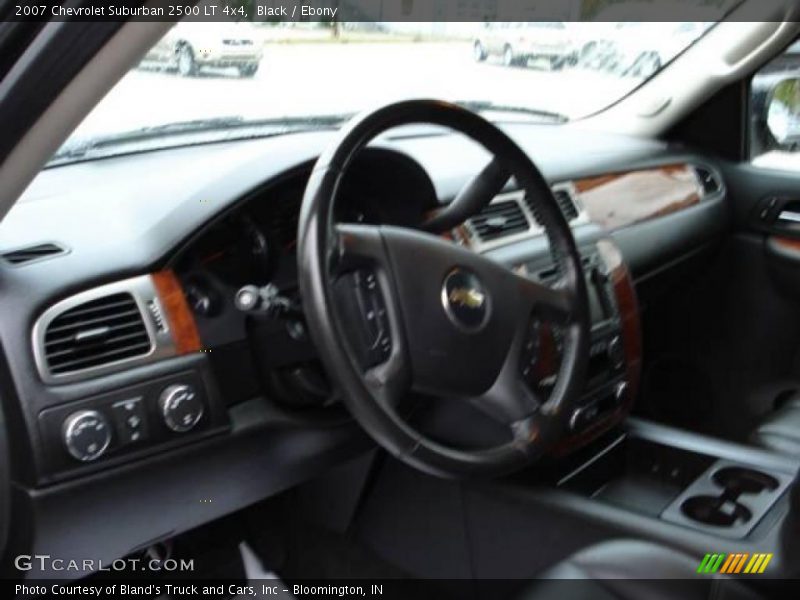 Black / Ebony 2007 Chevrolet Suburban 2500 LT 4x4