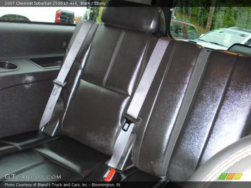 Black / Ebony 2007 Chevrolet Suburban 2500 LT 4x4
