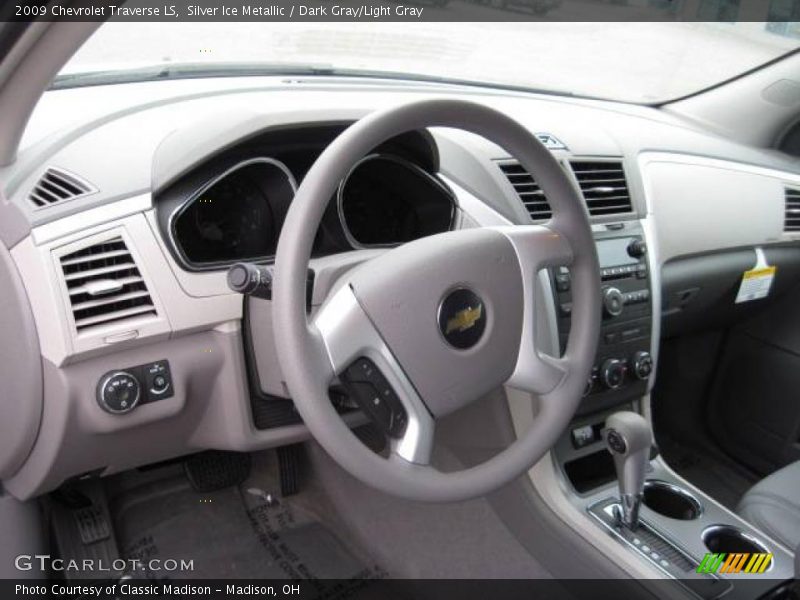 Silver Ice Metallic / Dark Gray/Light Gray 2009 Chevrolet Traverse LS