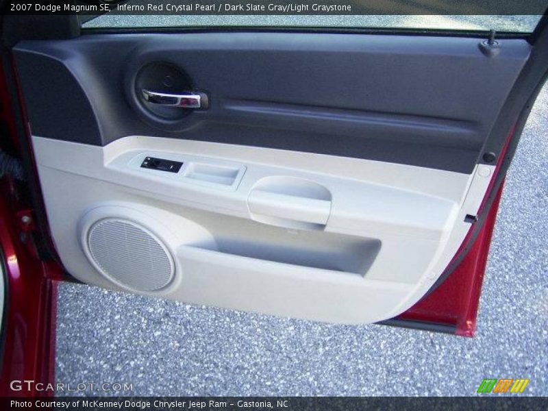 Inferno Red Crystal Pearl / Dark Slate Gray/Light Graystone 2007 Dodge Magnum SE