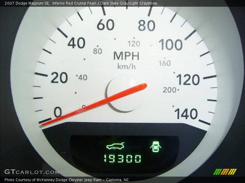 Inferno Red Crystal Pearl / Dark Slate Gray/Light Graystone 2007 Dodge Magnum SE
