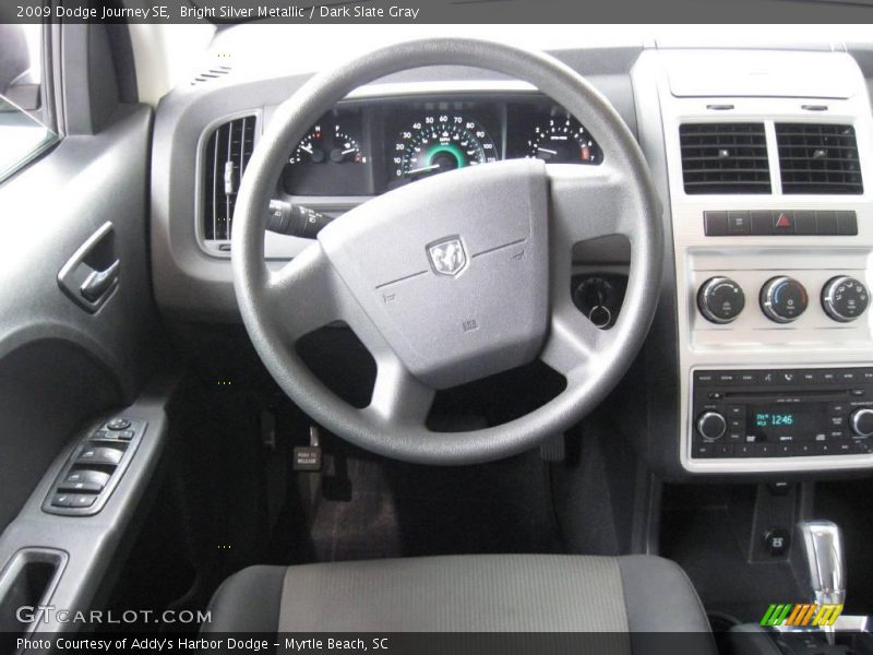 Bright Silver Metallic / Dark Slate Gray 2009 Dodge Journey SE