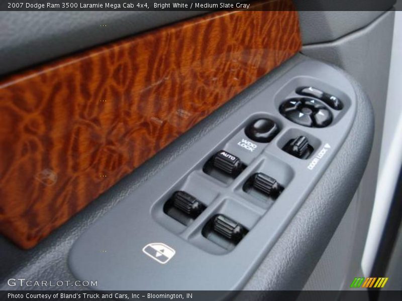 Bright White / Medium Slate Gray 2007 Dodge Ram 3500 Laramie Mega Cab 4x4