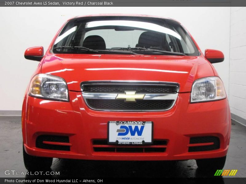 Victory Red / Charcoal Black 2007 Chevrolet Aveo LS Sedan