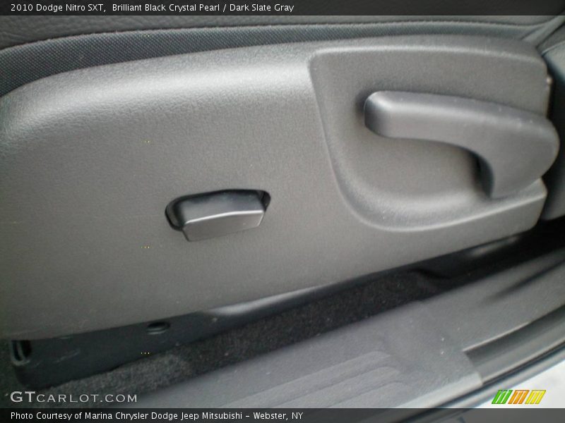 Brilliant Black Crystal Pearl / Dark Slate Gray 2010 Dodge Nitro SXT