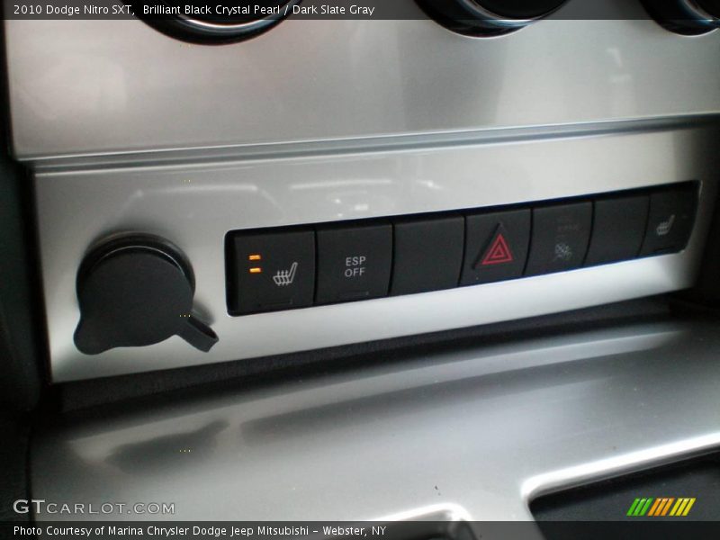 Brilliant Black Crystal Pearl / Dark Slate Gray 2010 Dodge Nitro SXT