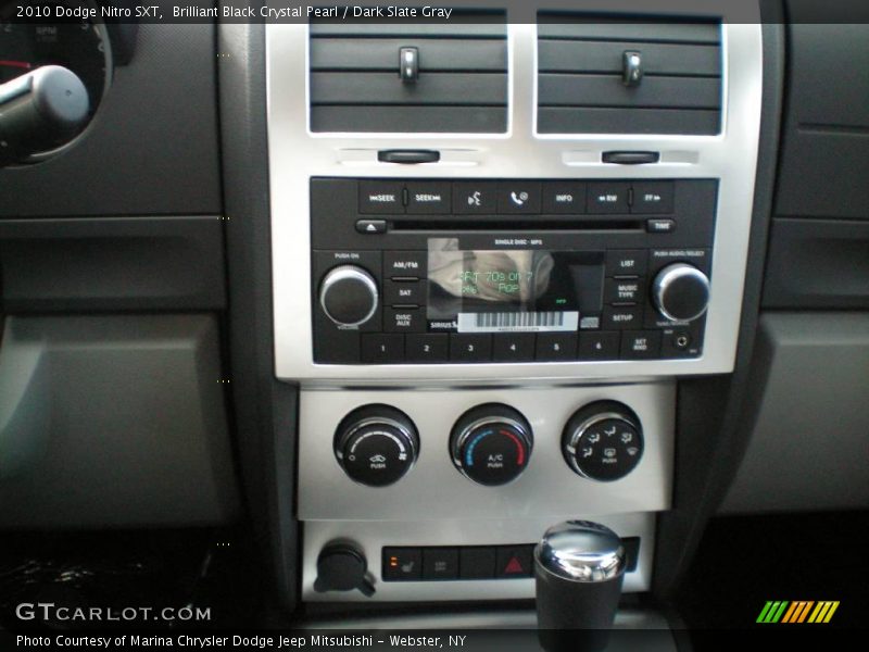 Brilliant Black Crystal Pearl / Dark Slate Gray 2010 Dodge Nitro SXT