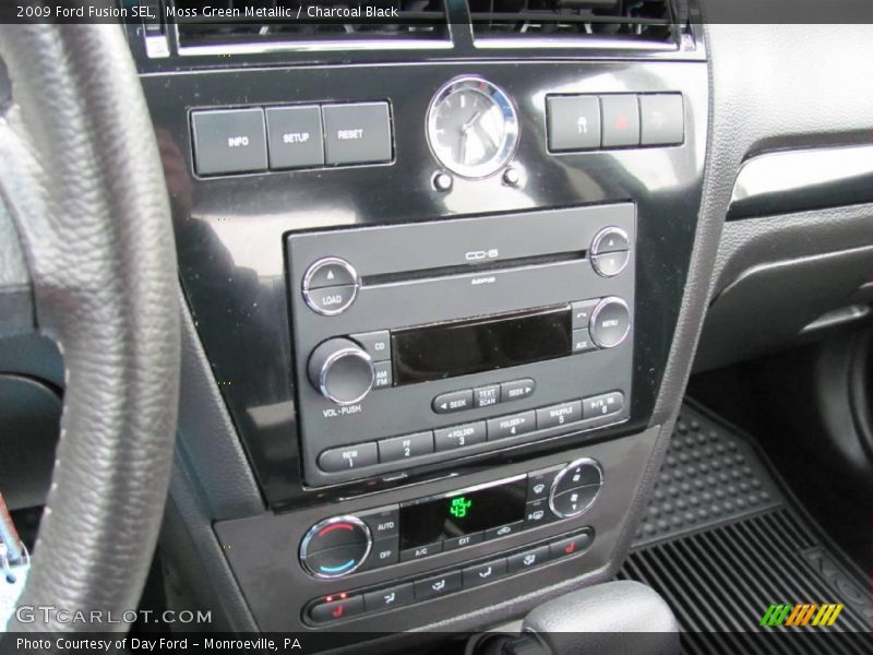 Moss Green Metallic / Charcoal Black 2009 Ford Fusion SEL