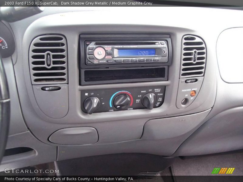 Dark Shadow Grey Metallic / Medium Graphite Grey 2003 Ford F150 XL SuperCab
