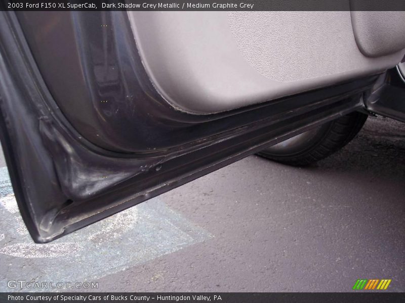 Dark Shadow Grey Metallic / Medium Graphite Grey 2003 Ford F150 XL SuperCab
