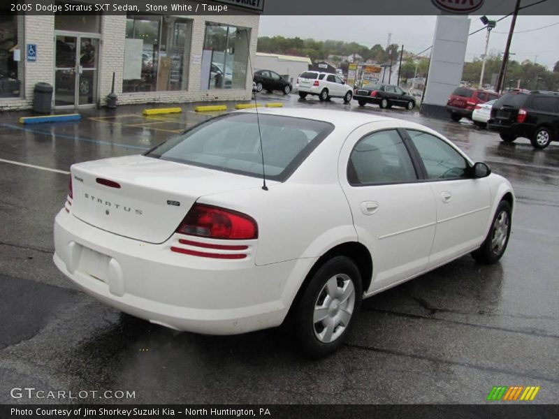 Stone White / Taupe 2005 Dodge Stratus SXT Sedan