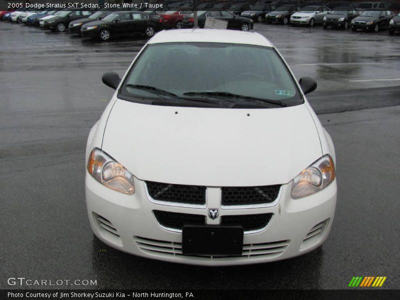 Stone White / Taupe 2005 Dodge Stratus SXT Sedan