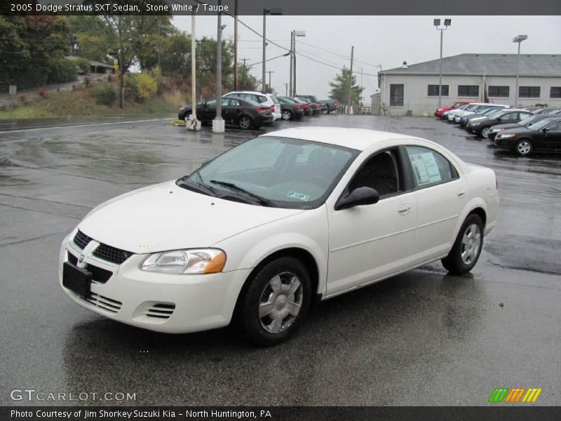 Stone White / Taupe 2005 Dodge Stratus SXT Sedan