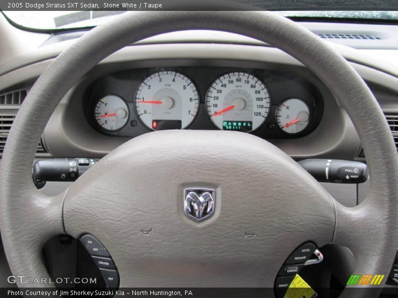Stone White / Taupe 2005 Dodge Stratus SXT Sedan