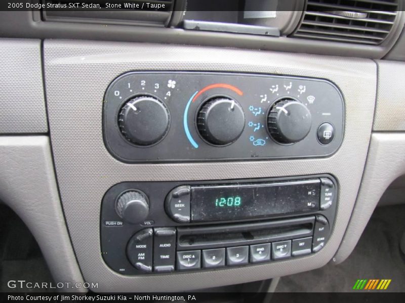 Stone White / Taupe 2005 Dodge Stratus SXT Sedan