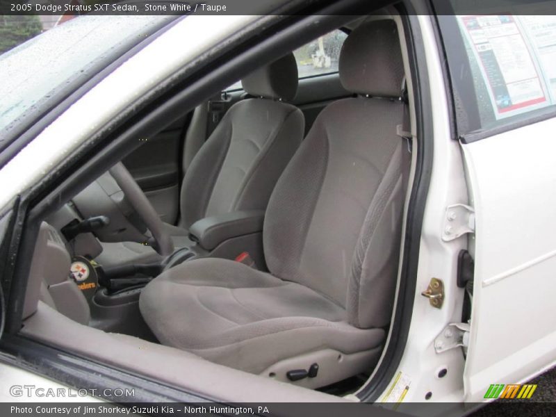 Stone White / Taupe 2005 Dodge Stratus SXT Sedan