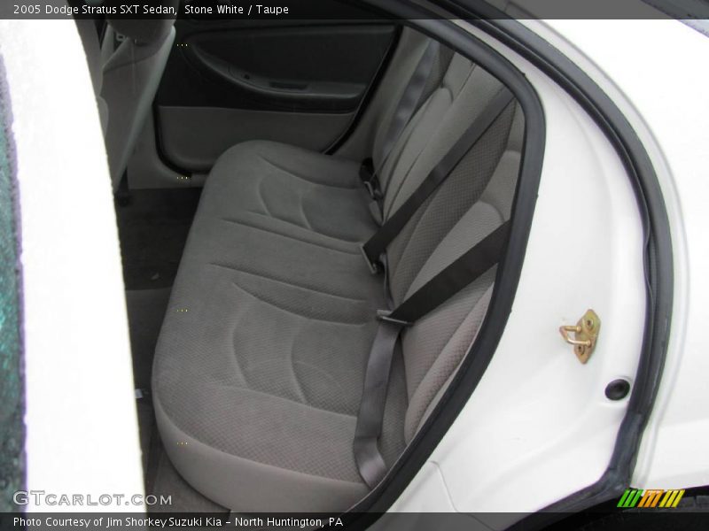 Stone White / Taupe 2005 Dodge Stratus SXT Sedan