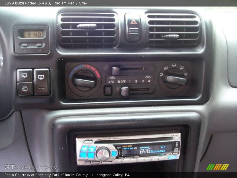 Radiant Red / Gray 1999 Isuzu Rodeo LS 4WD