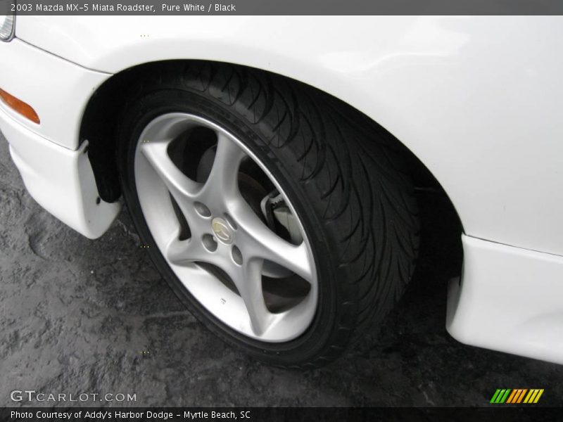 Pure White / Black 2003 Mazda MX-5 Miata Roadster