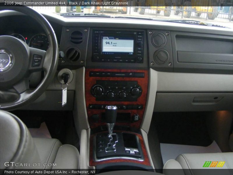 Black / Dark Khaki/Light Graystone 2006 Jeep Commander Limited 4x4