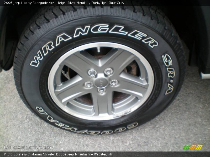 Bright Silver Metallic / Dark/Light Slate Gray 2006 Jeep Liberty Renegade 4x4