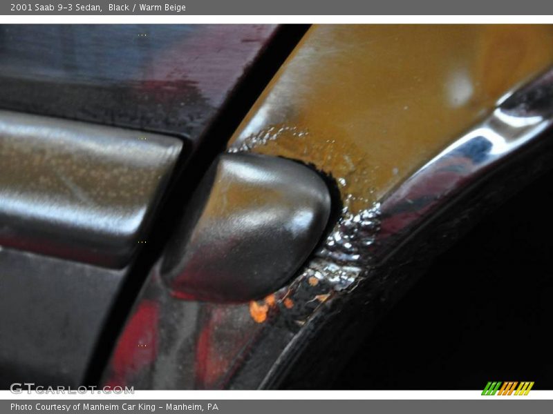 Black / Warm Beige 2001 Saab 9-3 Sedan