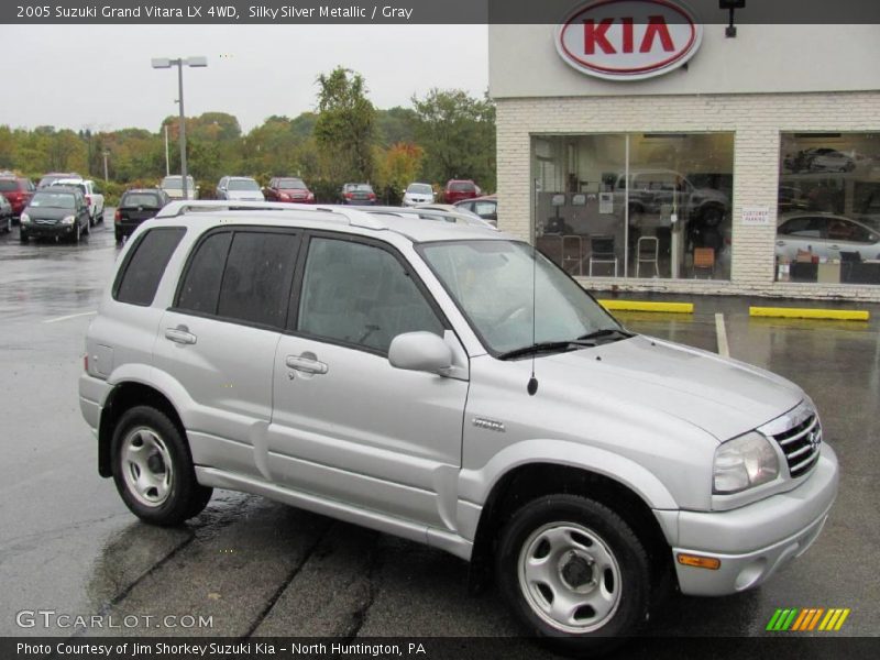 Silky Silver Metallic / Gray 2005 Suzuki Grand Vitara LX 4WD