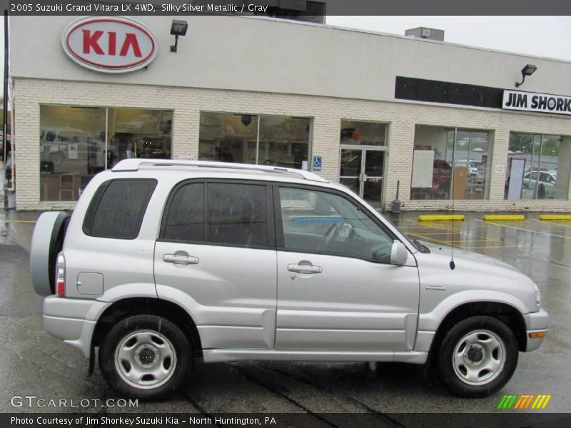 Silky Silver Metallic / Gray 2005 Suzuki Grand Vitara LX 4WD