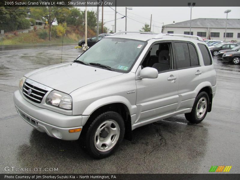 Silky Silver Metallic / Gray 2005 Suzuki Grand Vitara LX 4WD