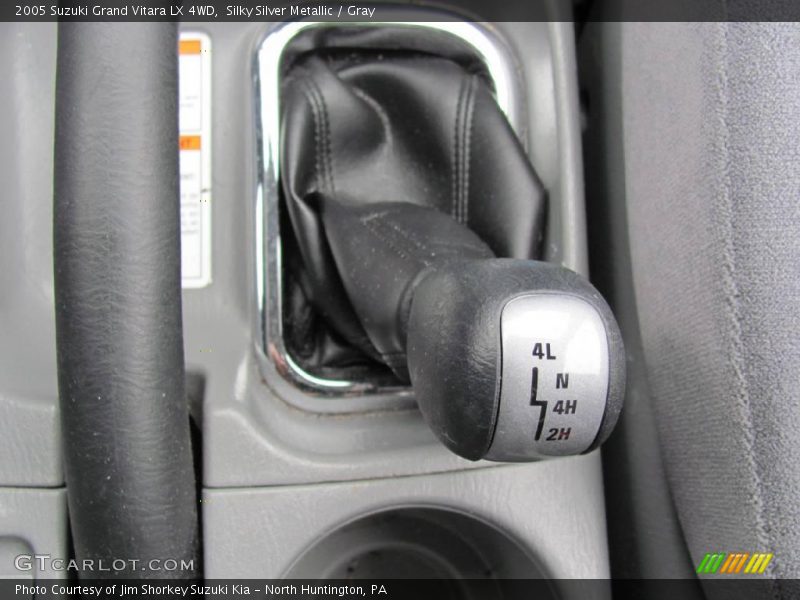 Silky Silver Metallic / Gray 2005 Suzuki Grand Vitara LX 4WD