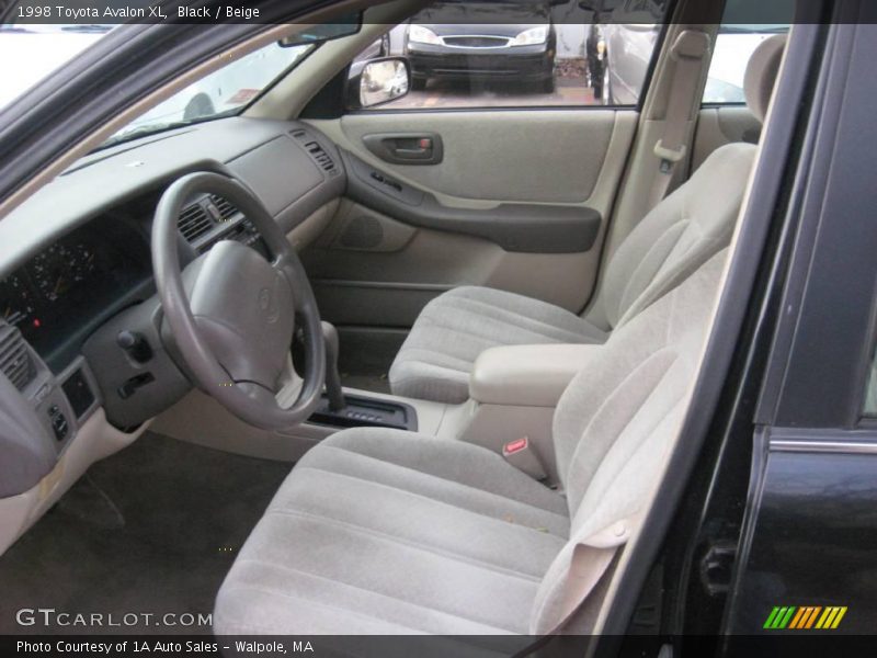 Black / Beige 1998 Toyota Avalon XL