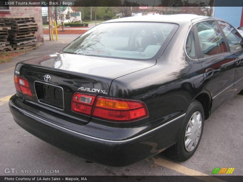 Black / Beige 1998 Toyota Avalon XL
