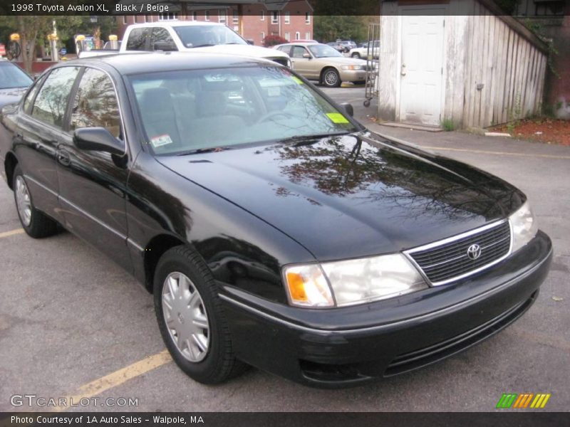 Black / Beige 1998 Toyota Avalon XL