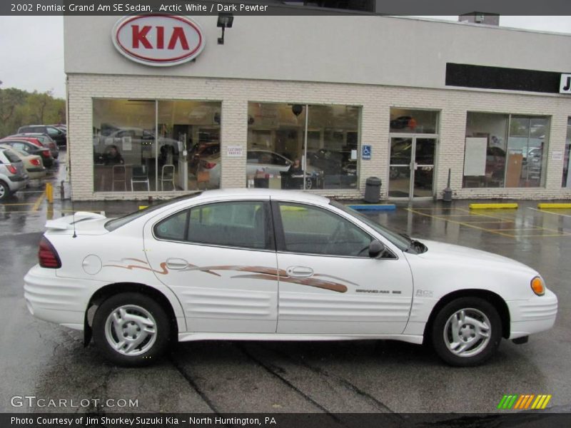 Arctic White / Dark Pewter 2002 Pontiac Grand Am SE Sedan