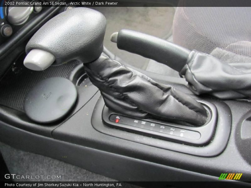 Arctic White / Dark Pewter 2002 Pontiac Grand Am SE Sedan