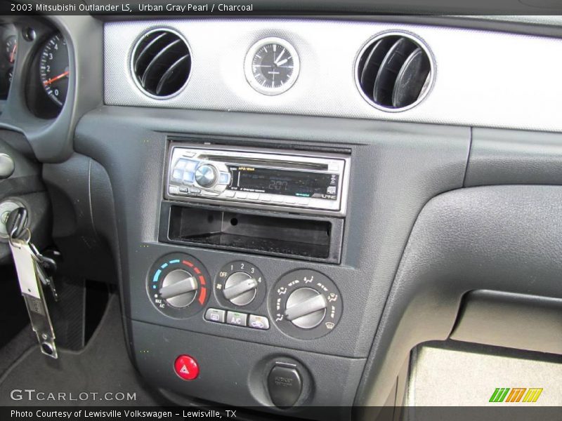 Urban Gray Pearl / Charcoal 2003 Mitsubishi Outlander LS