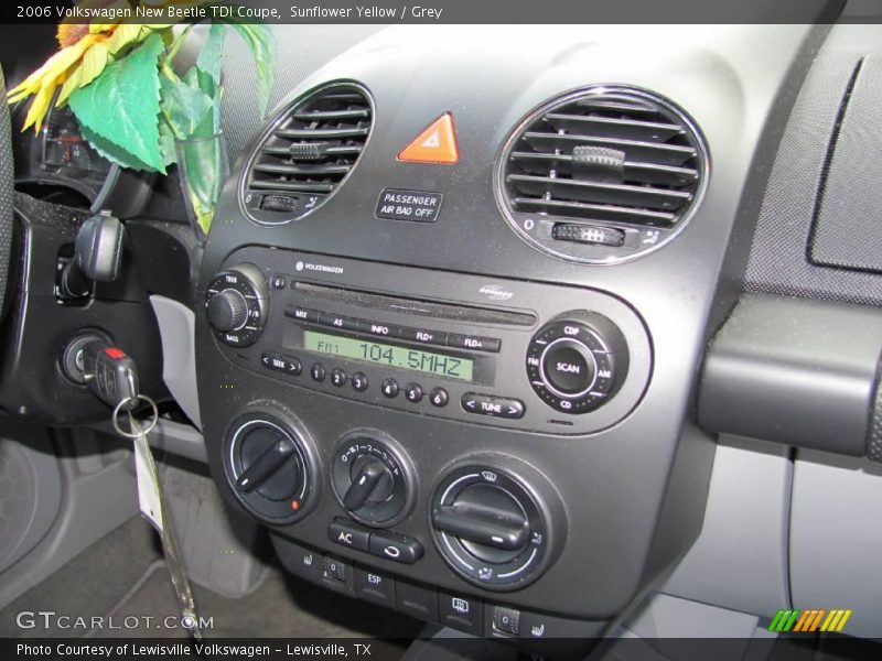 Sunflower Yellow / Grey 2006 Volkswagen New Beetle TDI Coupe