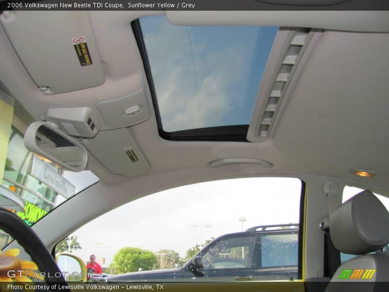 Sunflower Yellow / Grey 2006 Volkswagen New Beetle TDI Coupe