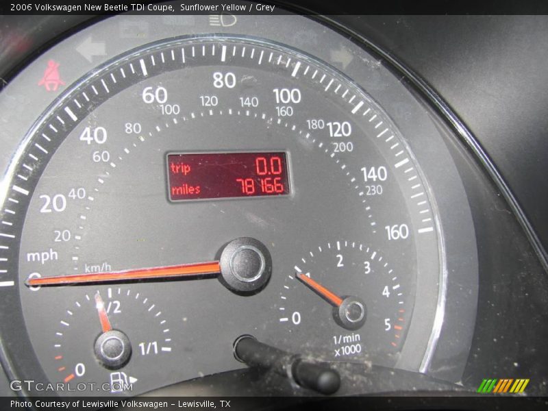 Sunflower Yellow / Grey 2006 Volkswagen New Beetle TDI Coupe