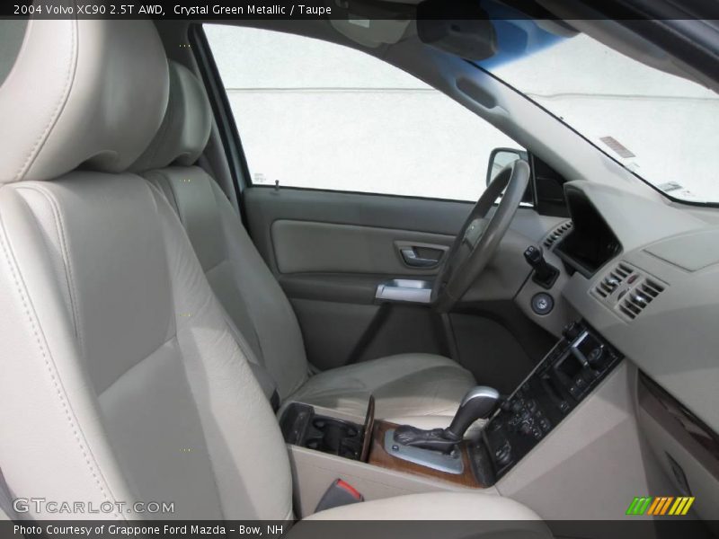 Crystal Green Metallic / Taupe 2004 Volvo XC90 2.5T AWD