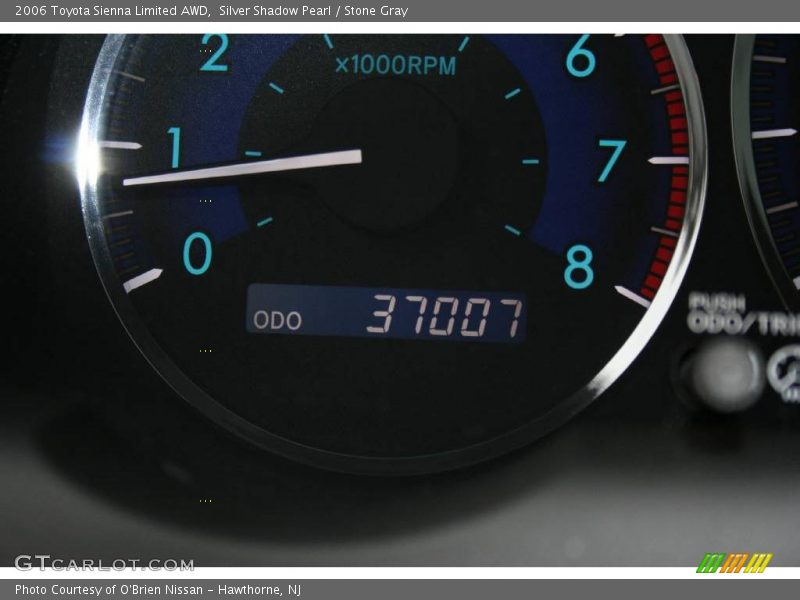 Silver Shadow Pearl / Stone Gray 2006 Toyota Sienna Limited AWD