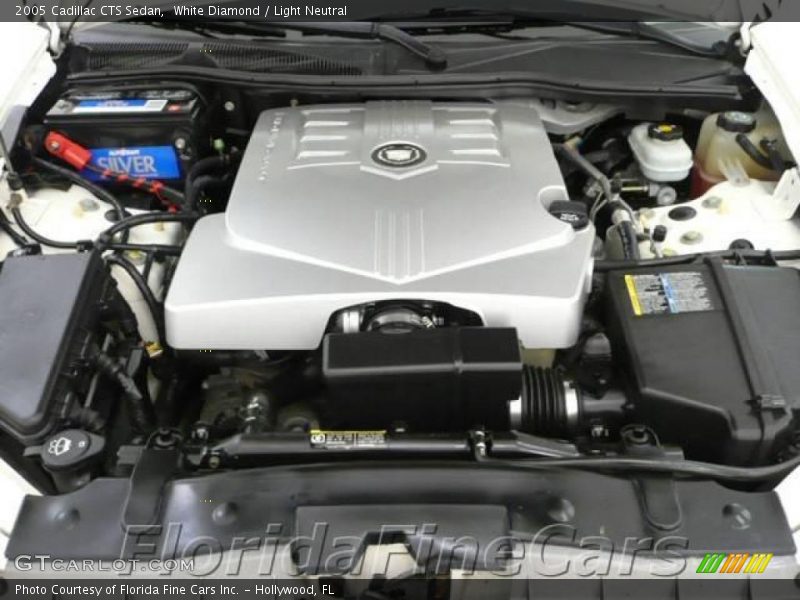 White Diamond / Light Neutral 2005 Cadillac CTS Sedan