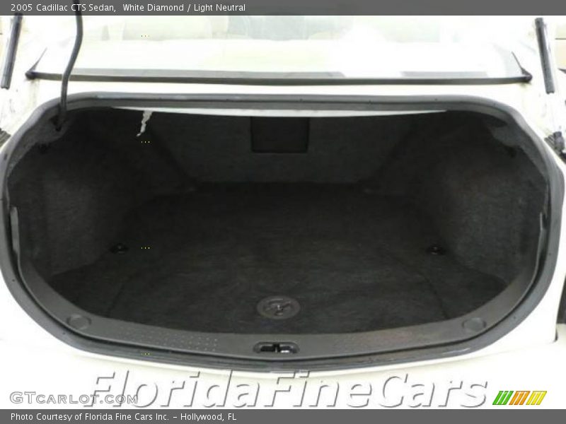 White Diamond / Light Neutral 2005 Cadillac CTS Sedan