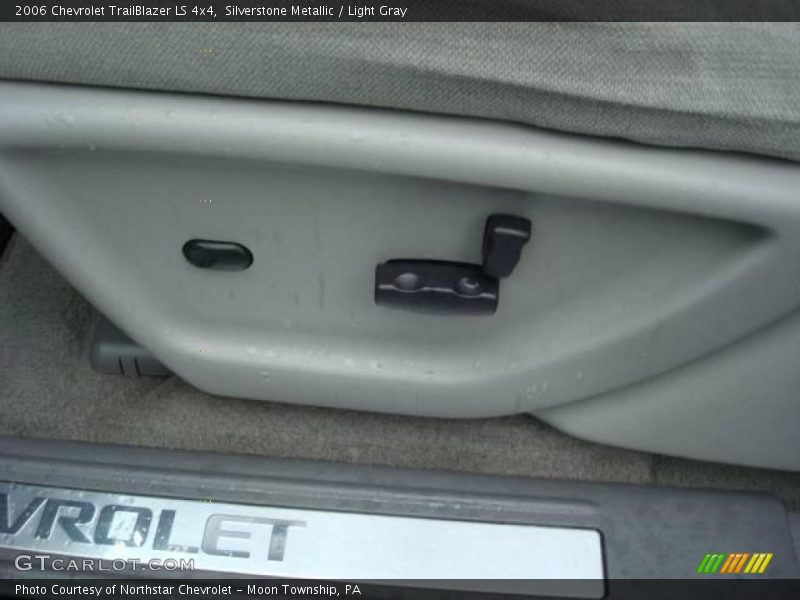 Silverstone Metallic / Light Gray 2006 Chevrolet TrailBlazer LS 4x4