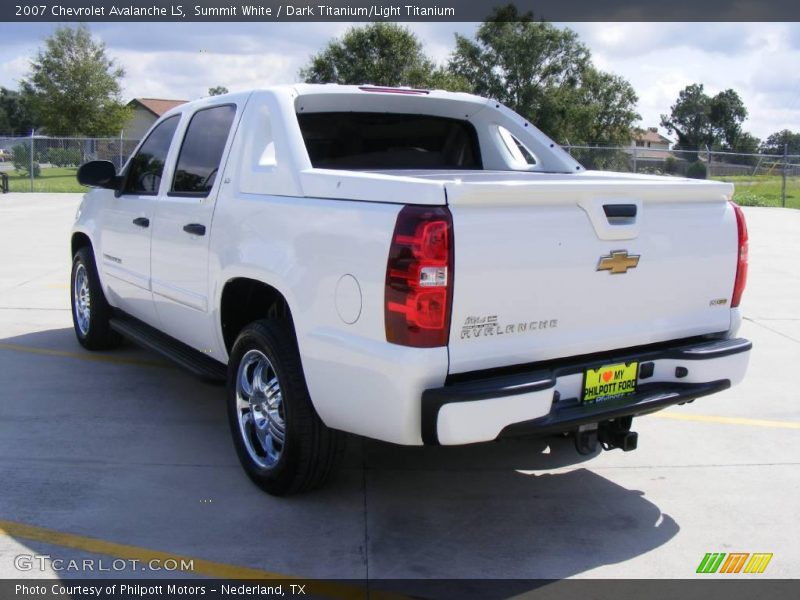Summit White / Dark Titanium/Light Titanium 2007 Chevrolet Avalanche LS