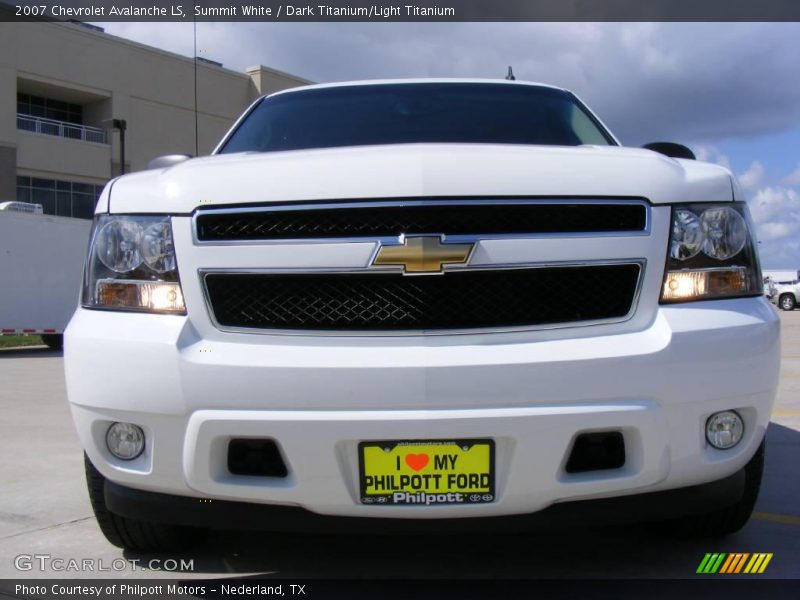Summit White / Dark Titanium/Light Titanium 2007 Chevrolet Avalanche LS