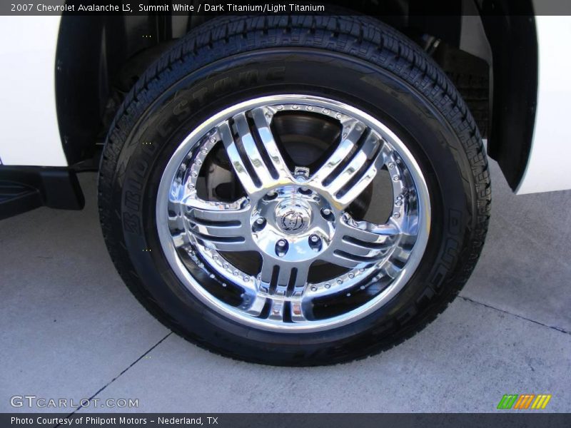Summit White / Dark Titanium/Light Titanium 2007 Chevrolet Avalanche LS