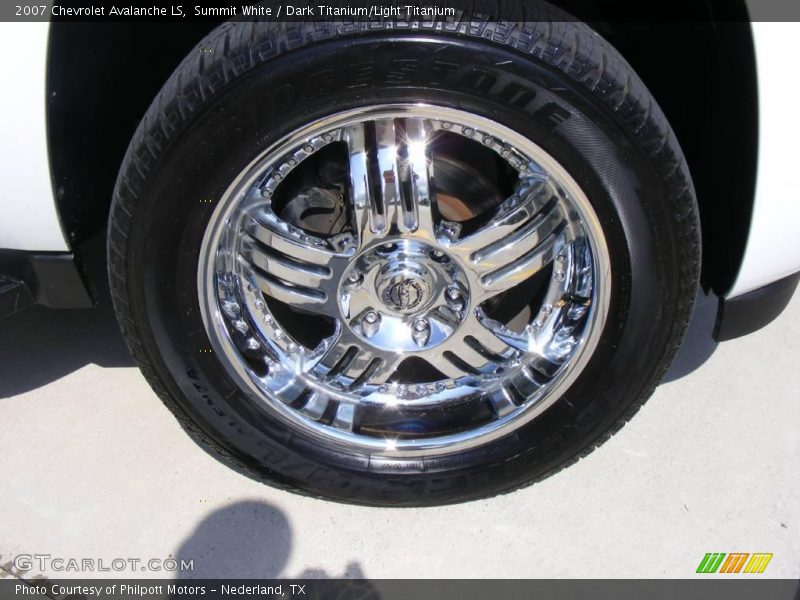 Summit White / Dark Titanium/Light Titanium 2007 Chevrolet Avalanche LS
